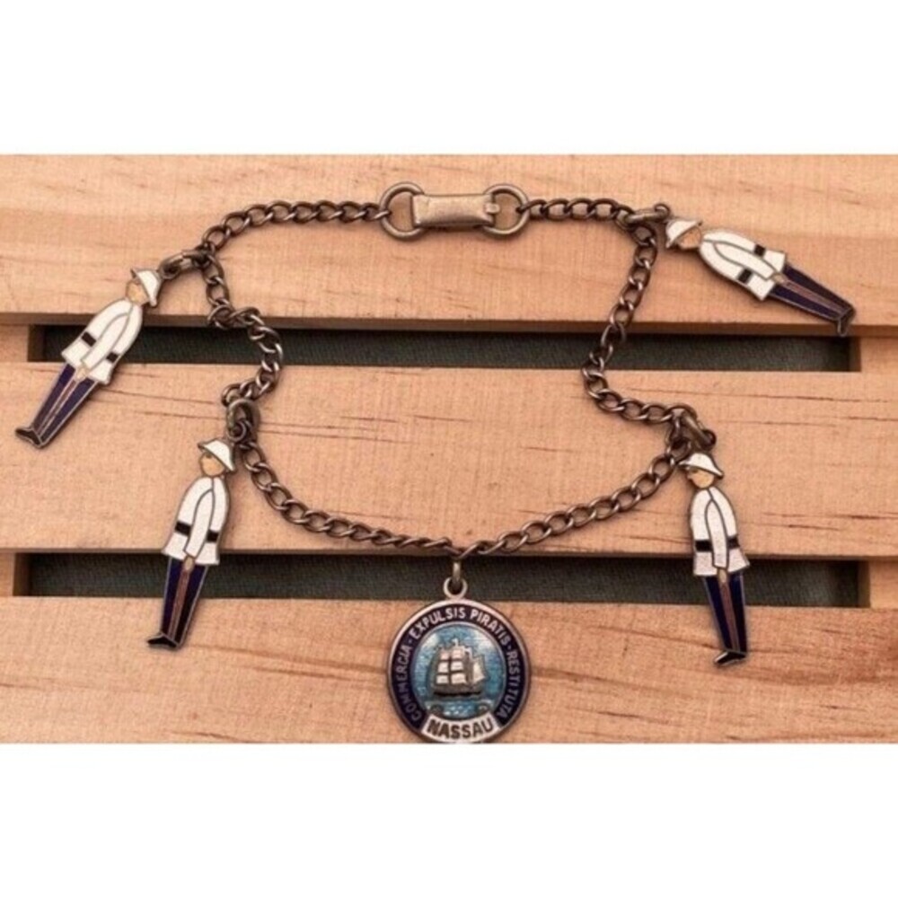 BMC Sterling Charm Bracelet Souvenir Nassau Bahamas Enamel Soldiers Vintage Nice